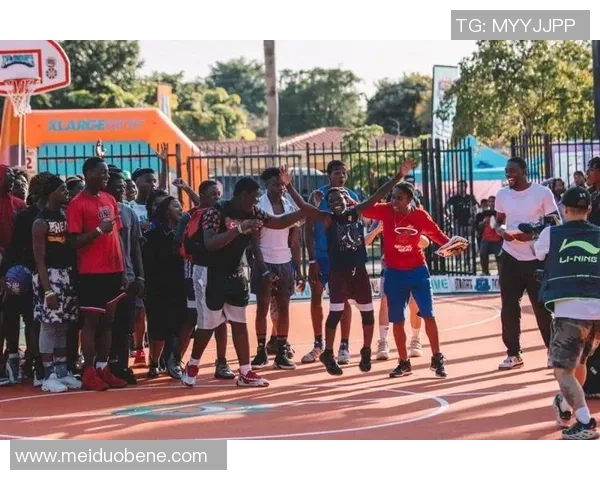 篮球文化与竞技精神的交织：从街头到职业赛场的全球化演变与影响